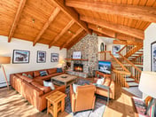 Ski shuttle to Deer Valley, hot tub and sauna