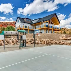 Lazy Bear Lodge