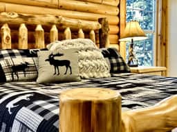 Backwoods Bonanza - BIG Cabin with Hot Tub! - Image 3