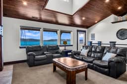Comfort, Convenience, and Room for the Whole Crew - Image 3