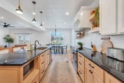 Dual Homes Near Bear Lake with Private Hot Tub - Image 3