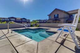 Mountain-View Townhome w/ Emeral Pools & Hot Tub - Image 2
