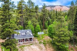 Off-grid Cabin at Angel Valley Ranch - Image 5