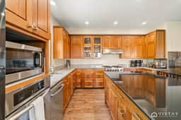 Ridgeview Retreat - Huge Cabin w/ Hot Tub - Image 2