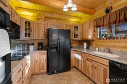 Trophy Room Retreat - Large Lodge with Hot Tub & Sauna - Image 5