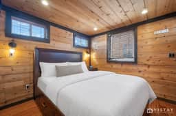 Fisherman’s Paradise 2 | Panguitch Lakefront Cabin - Image 5