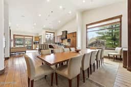 Deer Valley Luxury Lodge | Shuttle, Hot Tub, Games - Image 4