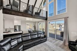 Lakeview Gamehouse | Ideal Beach Access+EV Charger - Image 2