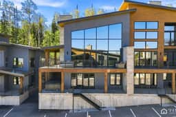Elevate Villas 4C | 10 Seat Spa, Sauna, Ski In/Out - Image 2