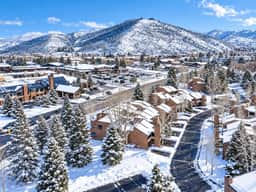 Prime Ski Escape with Hot Tub and Scenic Views - Image 5