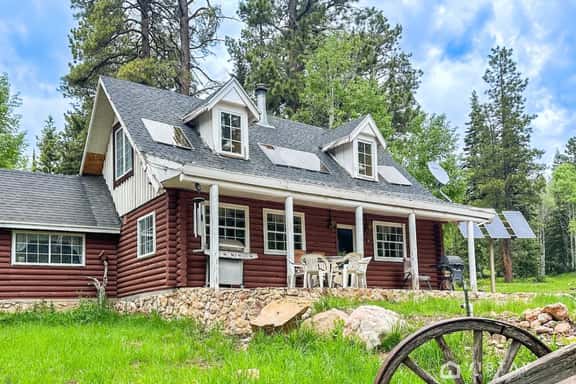 Off-grid Cabin at Angel Valley Ranch - Image 1