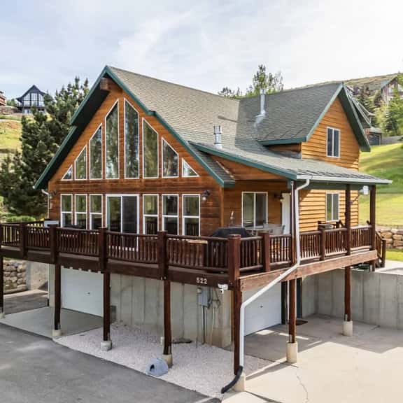 Beary Chill Cabin with Fire Pit - Image 1