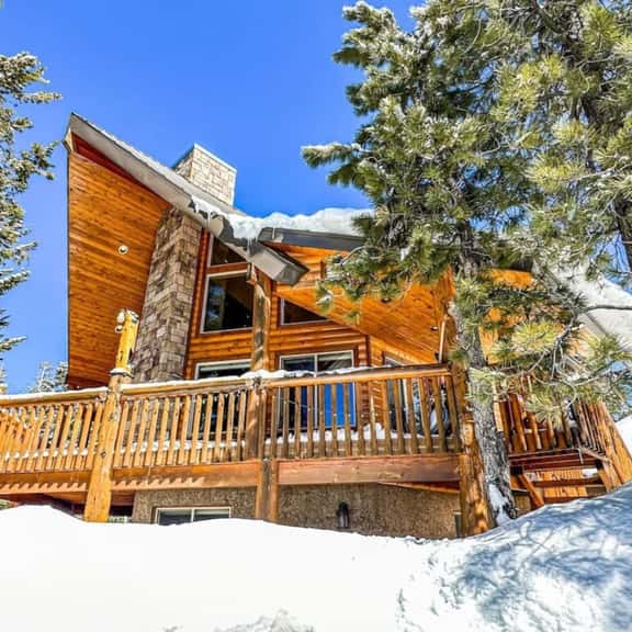 Large Luxury Lodge | Sleeps 14, Fire Pit & Views! - Image 1