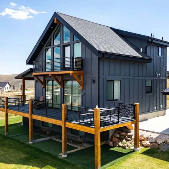 Lakeview Gamehouse | Ideal Beach Access+EV Charger - Image 1