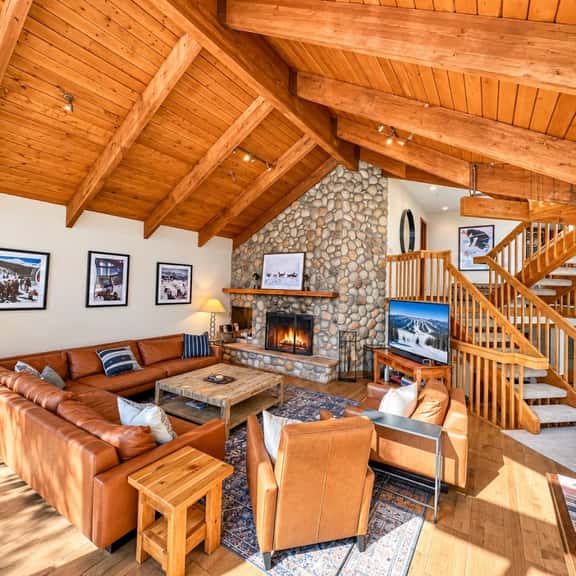 Ski shuttle to Deer Valley, hot tub and sauna - Image 1
