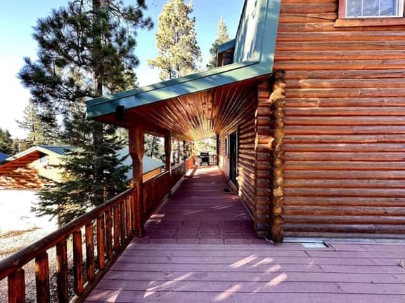 Backwoods Bonanza - BIG Cabin with Hot Tub! - Image 5