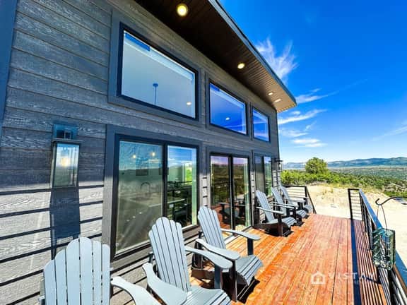 Bryce View Cabin - New Cabin with Amazing Views! - Image 2