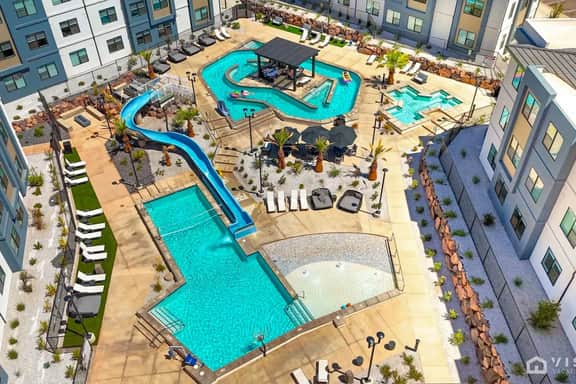 Coral Springs H5 | Ground Level, Poolside with BBQ - Image 3