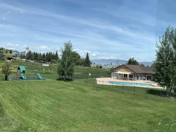 Lulu's Lakehouse - Image 4