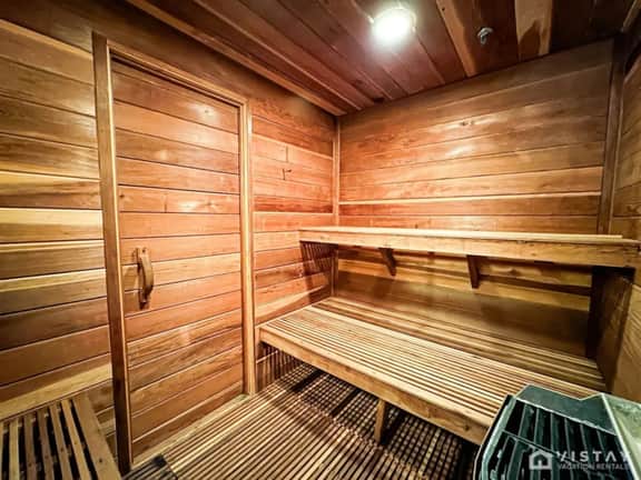 Ski shuttle to Deer Valley, hot tub and sauna - Image 3