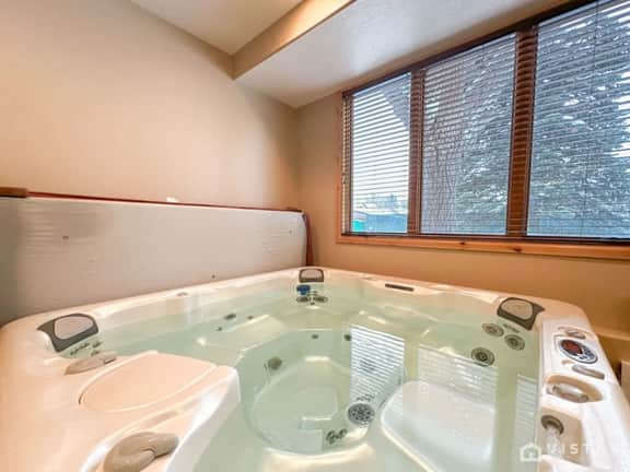 Prime Ski Escape with Hot Tub and Scenic Views - Image 5