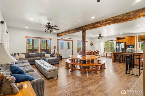 Ridgeview Retreat - Huge Cabin w/ Hot Tub - Image 3