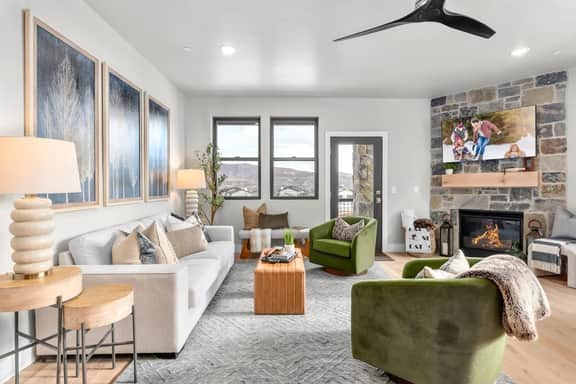 Ski Chalet at Deer Valley with Free Shuttle & Hot Tub - Image 2
