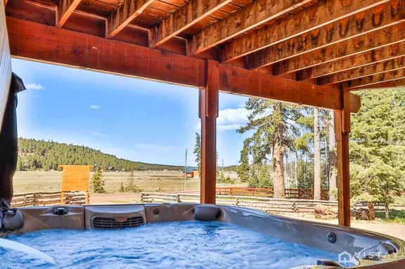 Strawberry Valley Villa -Stunning Views & Hot Tub - Image 2