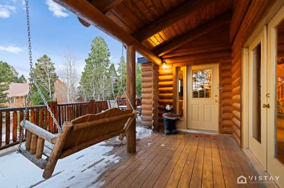Trophy Room Retreat - Large Lodge with Hot Tub & Sauna - Image 4