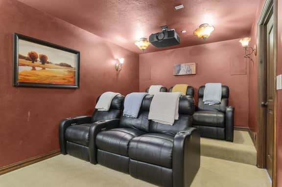 Park City 5BR•Hot Tub•Theater•Game Loft•Shuttle - Image 4