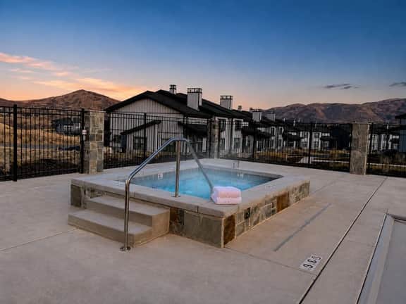 The Elevation Cove | 3BR Luxury Mountain Stay - Image 3