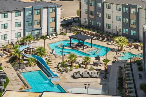Terra Cowabungalow Luxe | Lazy River, Pool + Slide - Image 4