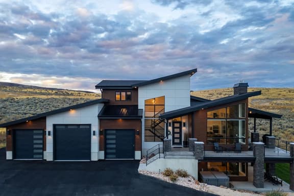 Luxury Lodge | Hot Tub, Theater & Pickleball Court - Image 1