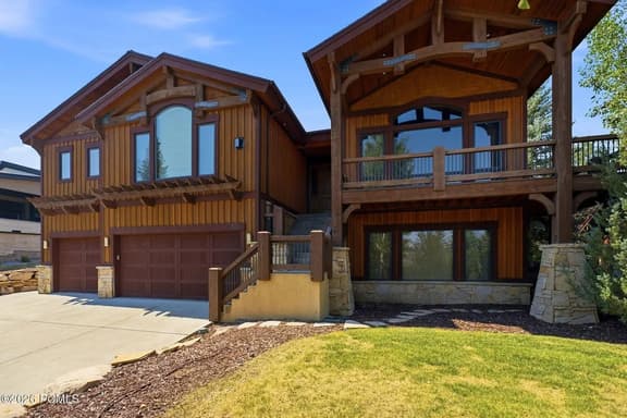 Deer Valley Luxury Lodge | Shuttle, Hot Tub, Games - Image 1