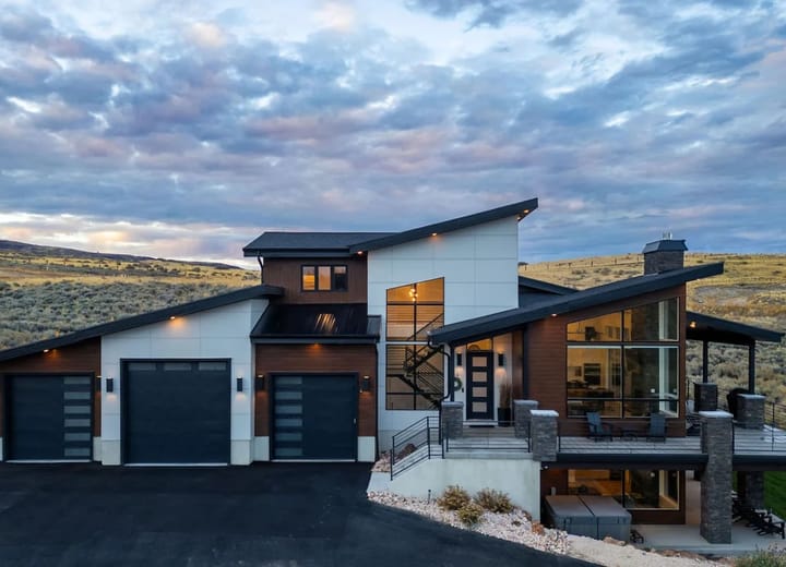 Luxury Lodge | Hot Tub, Theater & Pickleball Court